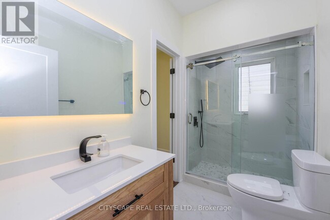 Photo - 3134 Merritt Ave