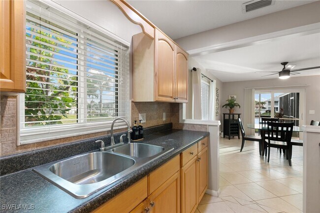 Photo - 3830 SE 12th Ave