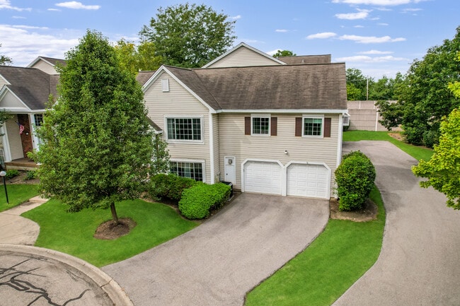 6412 Fremont Dr