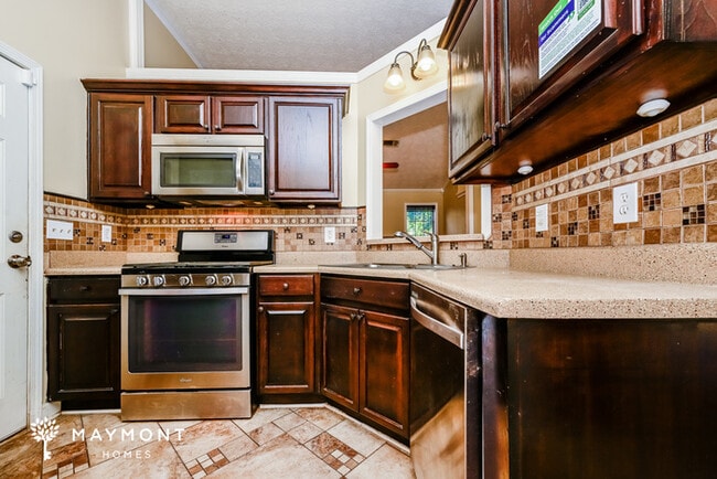 Photo - 116 Halifax Dr