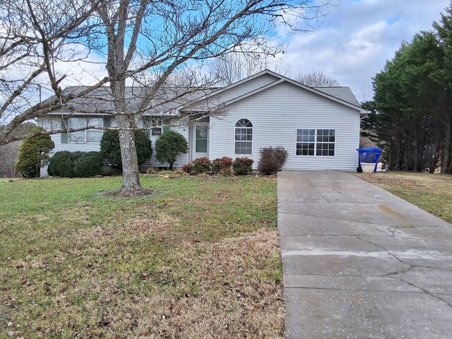 Strawberry Plains, 37871 - 3 bedroom, 2 ba... - Strawberry Plains, 37871 - 3 bedroom, 2 ba... Casa