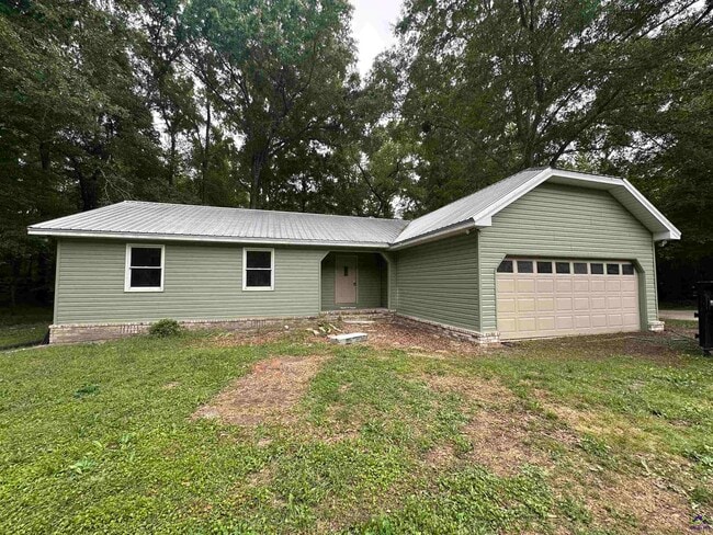 Building Photo - 124 Glen Oaks Rd