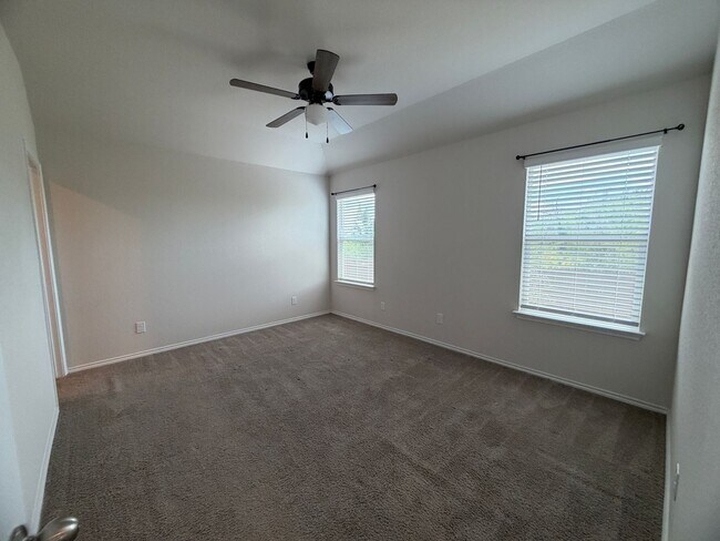 Photo - 4042 Bay Leaf Lp