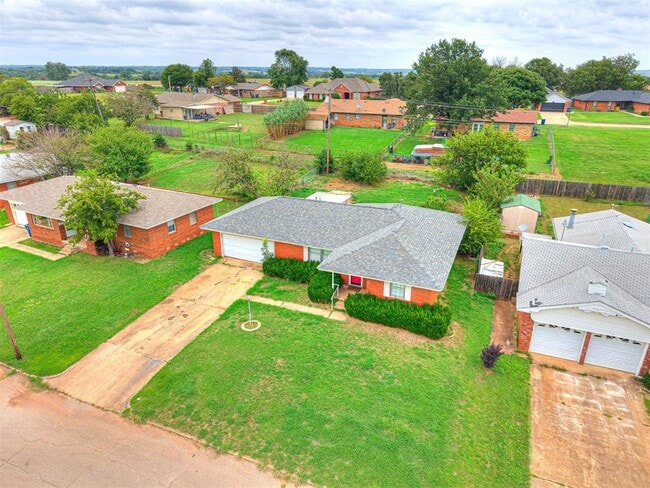 Photo - 1212 Lynnwood Dr