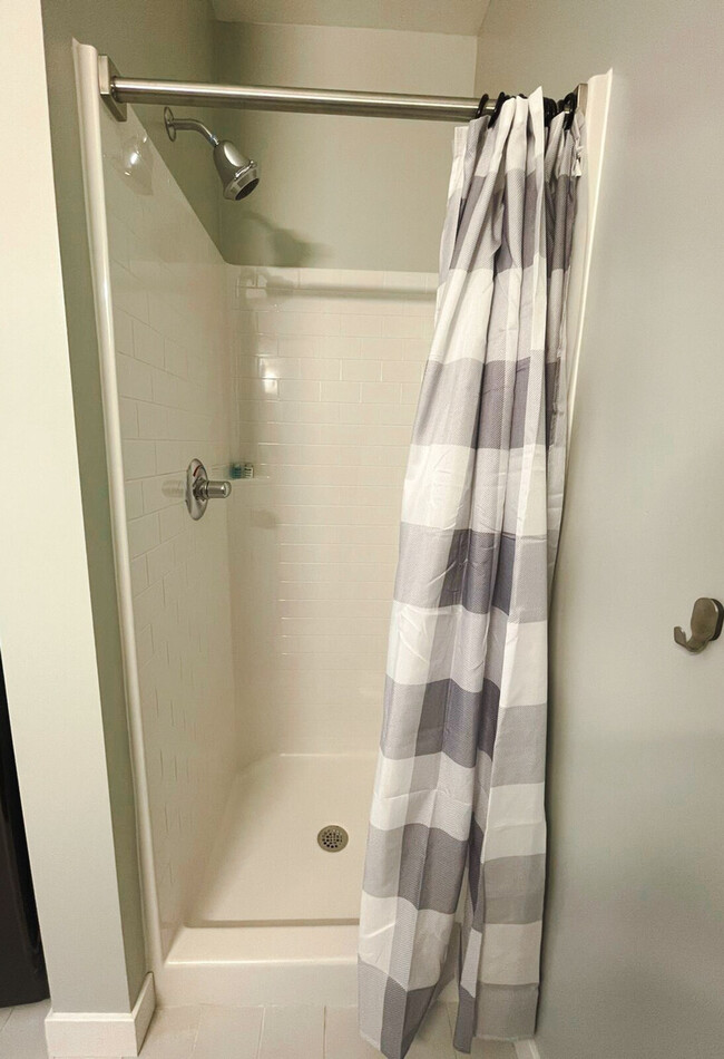 Photo - 2530 University Ave Unit SI ID1036854P