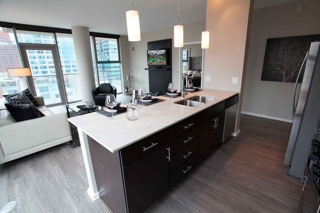 Photo - 651 W Washington Blvd