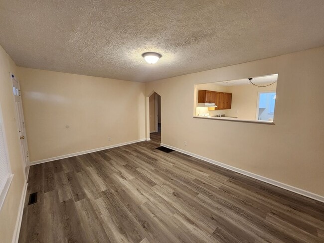 Photo - Adorable 2 bedroom with updates and washer/dryer hook-ups