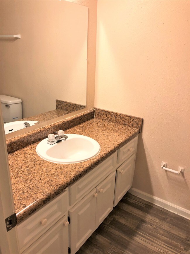 Radcliff Court Apartments Jacksonville, FL