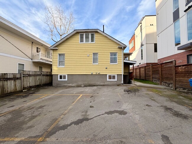 Photo - FORD DUPLEX Unit 2