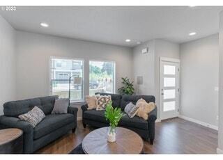 Photo - 18010 NE 47th Ave