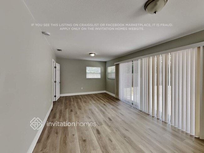 Photo - 310 93rd Ave N