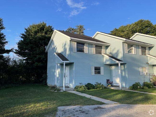 Building Photo - 1787 Apartment Dr Unit A