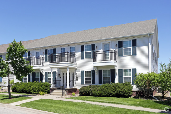 Building Photo - Aspen Village Rental