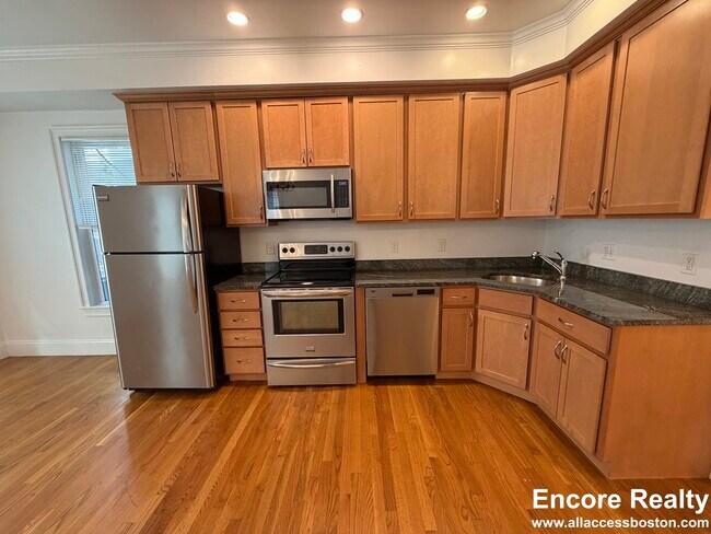 Photo - 157 M St Unidad 1