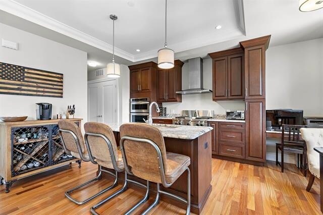 Photo - 250 Henley Pl Unit 406