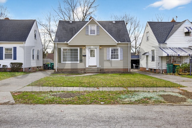 Building Photo - 19410 Nitra Ave