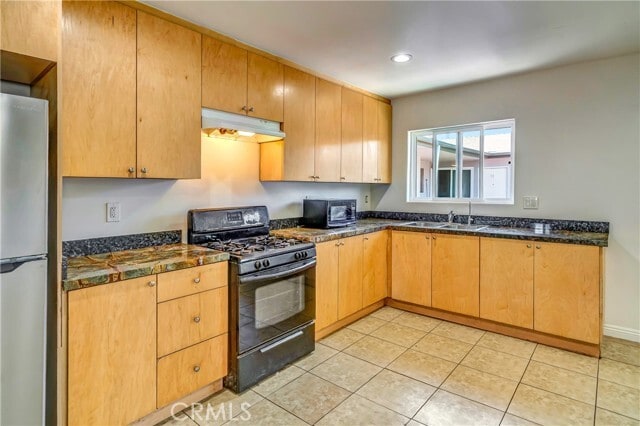 Photo - 6735 Elmer Ave Unidad 19