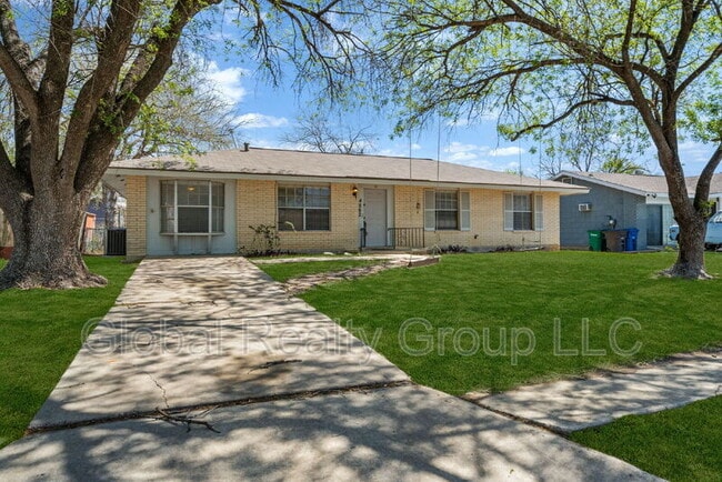 Building Photo - 4862 Castle Arms Dr