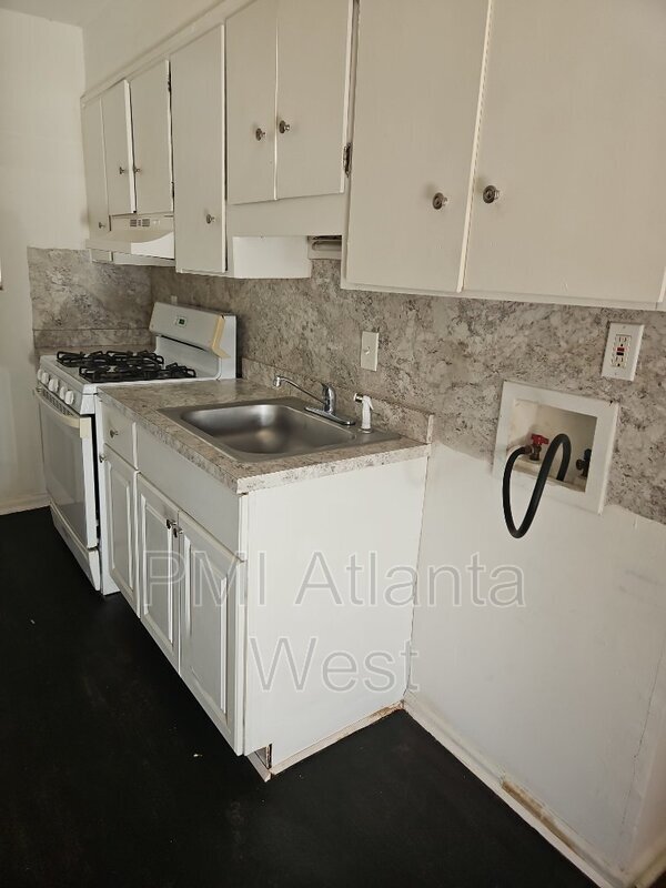 Photo - 509 Hwy 138 W