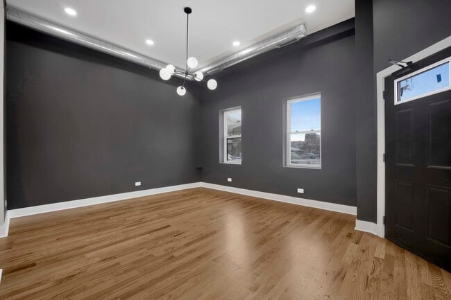 Photo - 1956 W 21st Pl