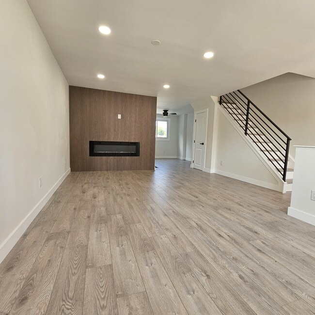 Photo - 3256 Birch Rd