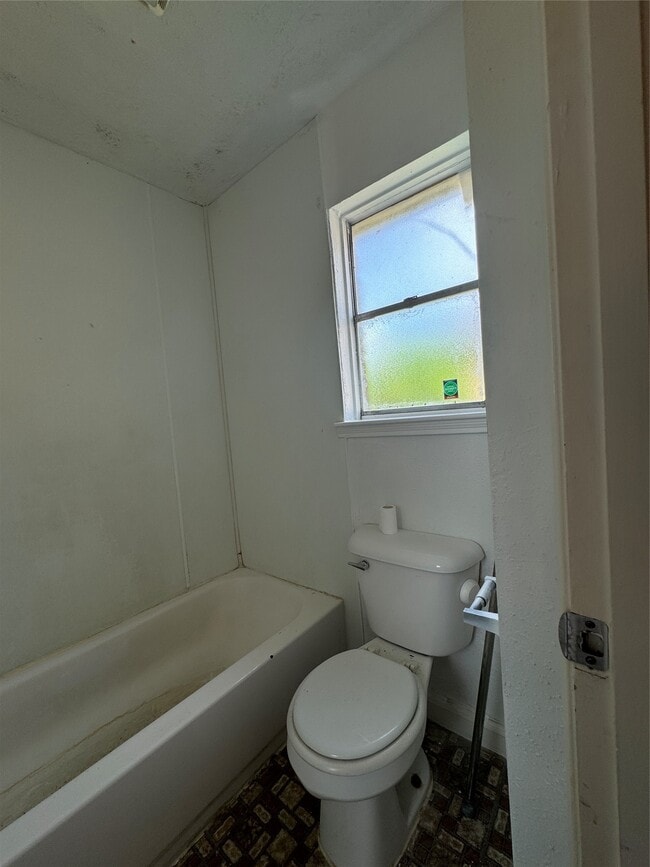 Photo - 9330 Tooley Dr