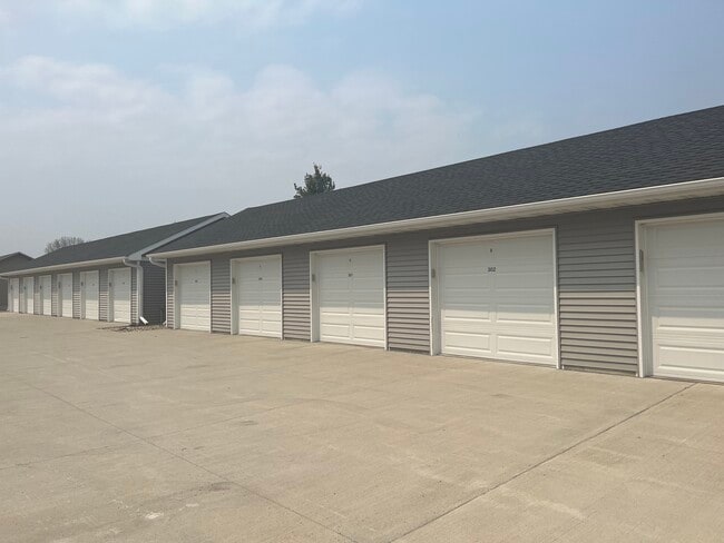 Photo - 2041 Cottonwood Rd