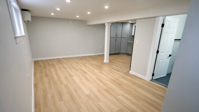 Photo - 1 Intervale Ave Unit G