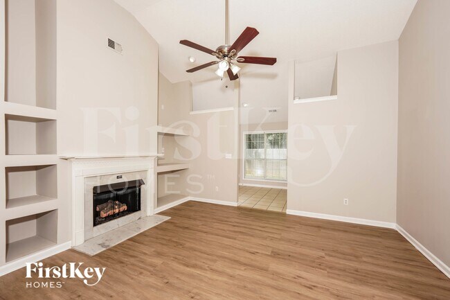200 Summer Hill Dr