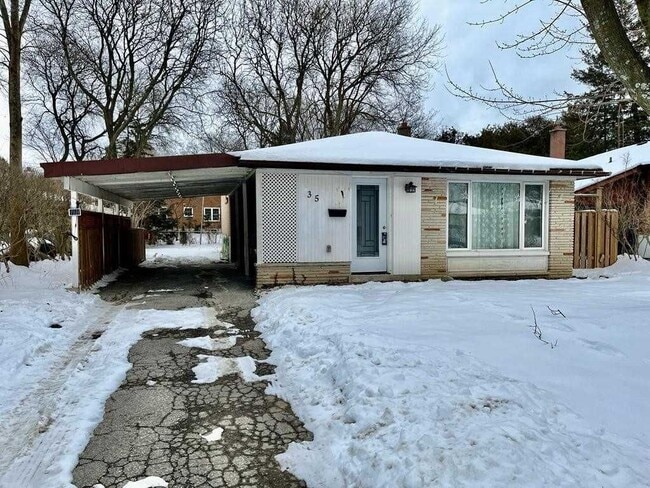 Building Photo - 35 Drysdale Crescent