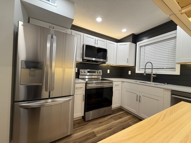 Photo - 808 N Jackson St