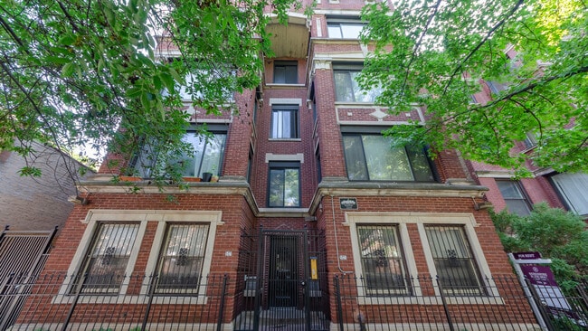 Photo - 5123 S Ingleside Ave Condo Unit 2
