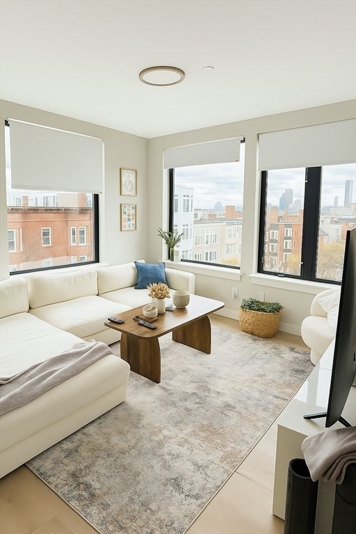 Building Photo - 400 W Broadway Unit 505