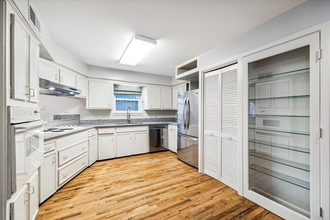 Photo - 5312 Buffalo Speedway