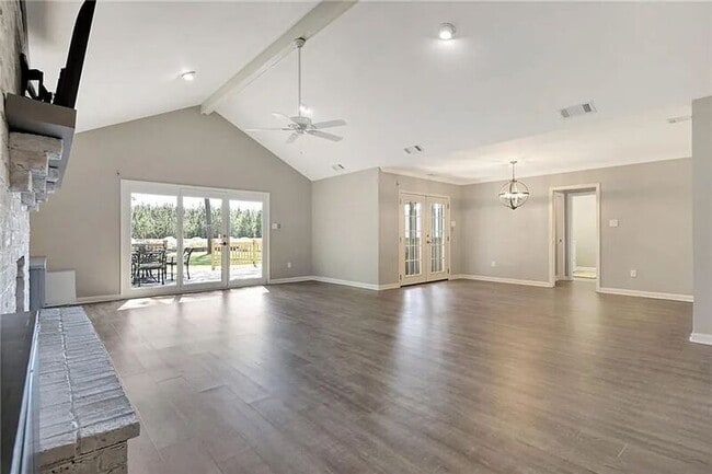 154 MacKay Dr