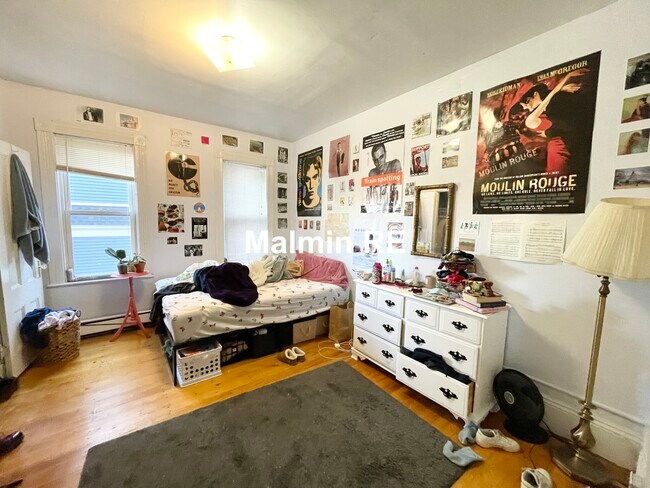 Photo - 168 Hillside St Unit 2