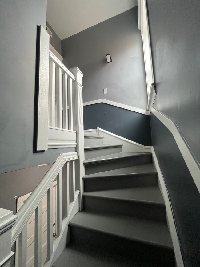 Photo - 2532 S Albany Ave Unit 2