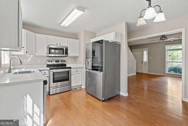 Photo - 1333 Laura Ln