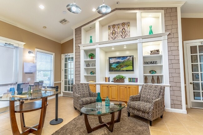 Clubhouse - Lake Harris Cove