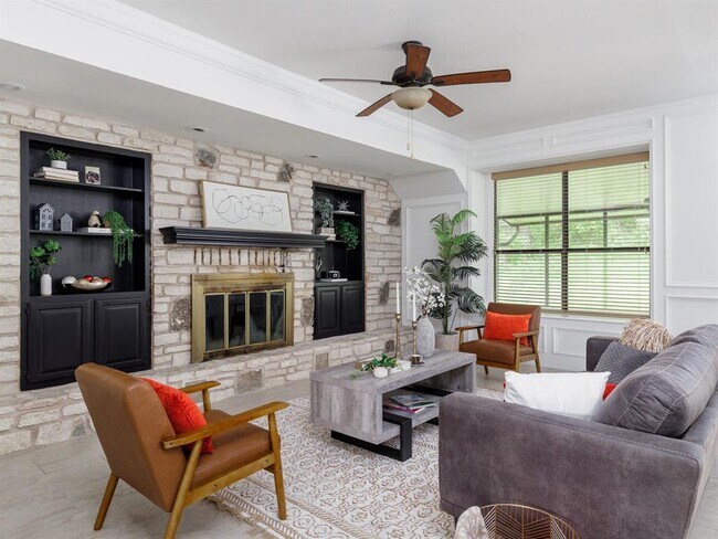 Photo - 9305 Rolling Oaks Trail