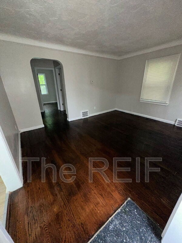 Photo - 15818 Lappin St House