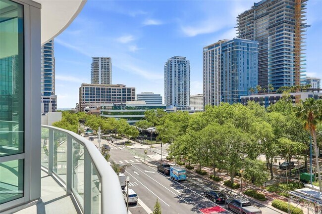 Photo - 400 Central Ave Unidad 301