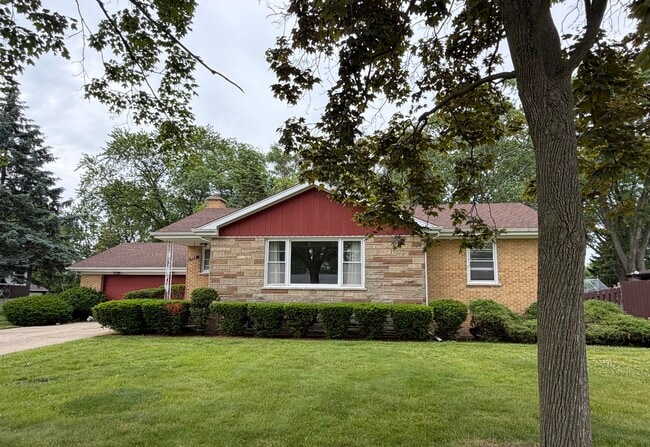 Photo - 533 Ridge Ave