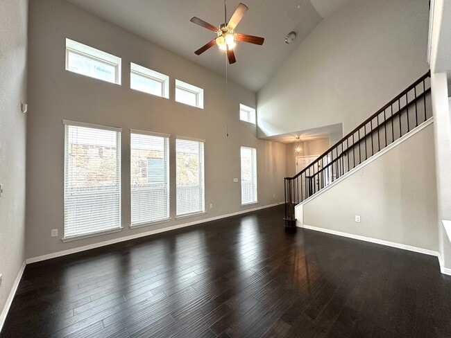 Photo - 3240 E Whitestone Blvd