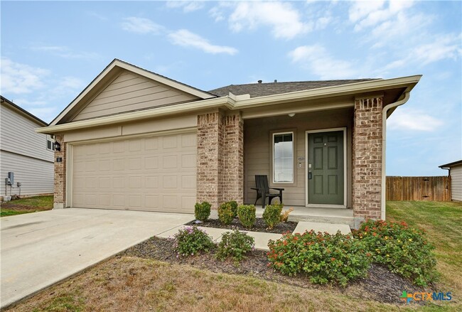 Photo - 101 Calgary Ln