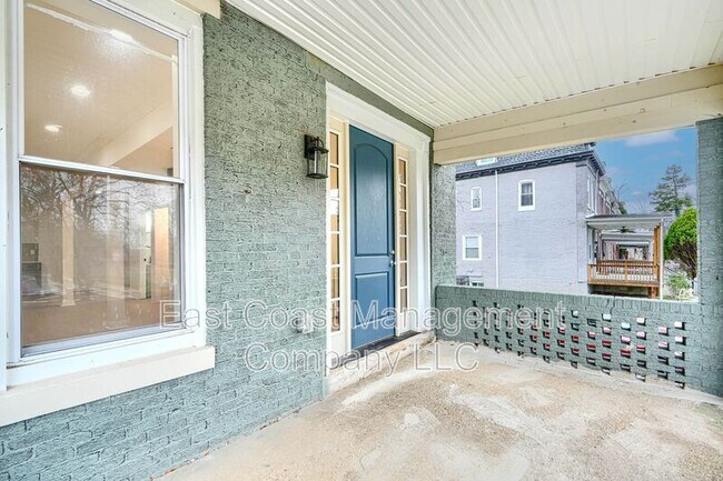 Photo - 2535 Shirley Ave