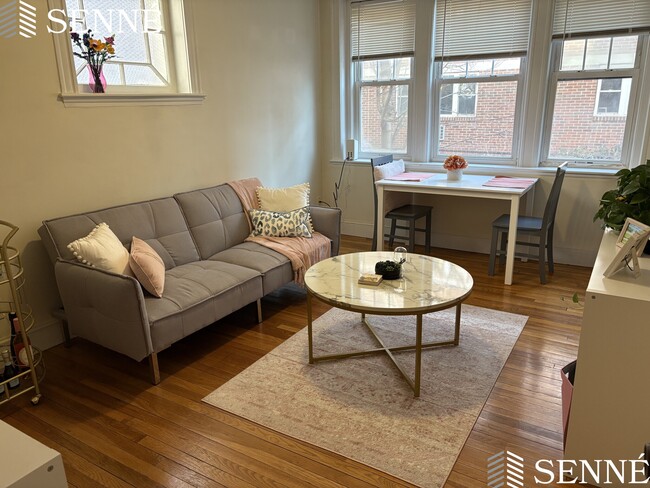 Photo - 1707 Cambridge St Apartment Unit 3