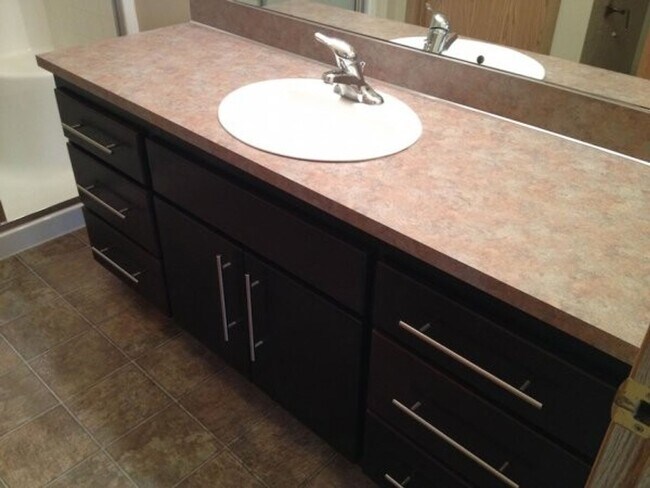 Photo - 711-719 East 24th Ave. Unidad 719