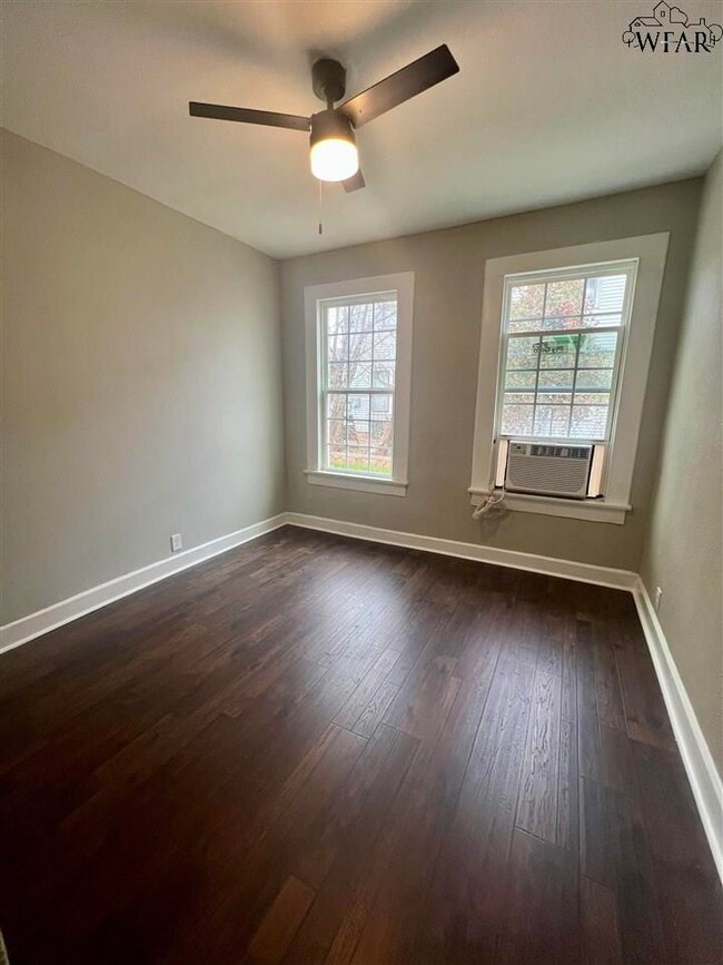 Photo - 1202 Austin St