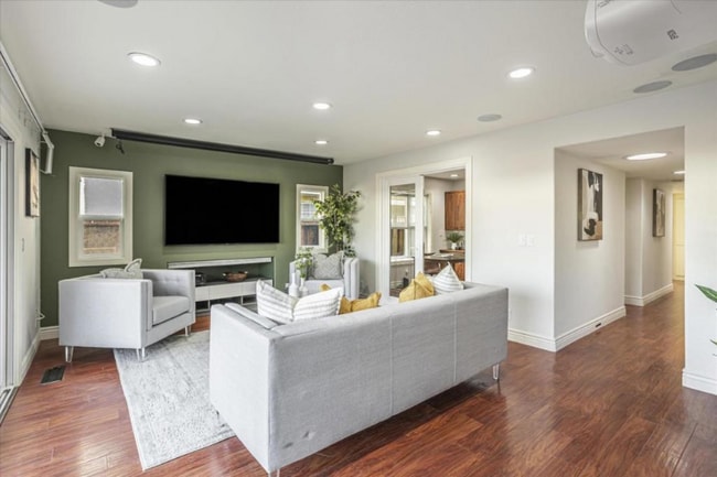 Photo - 2445 Alvarado Dr